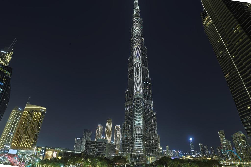 Exquisite 1BR Apartment in Burj Vista Tower 1, Downtown Dubai by Deluxe Holiday Homes