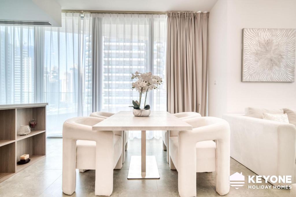 Epitome of Luxury Living in Two Bedroom Suite