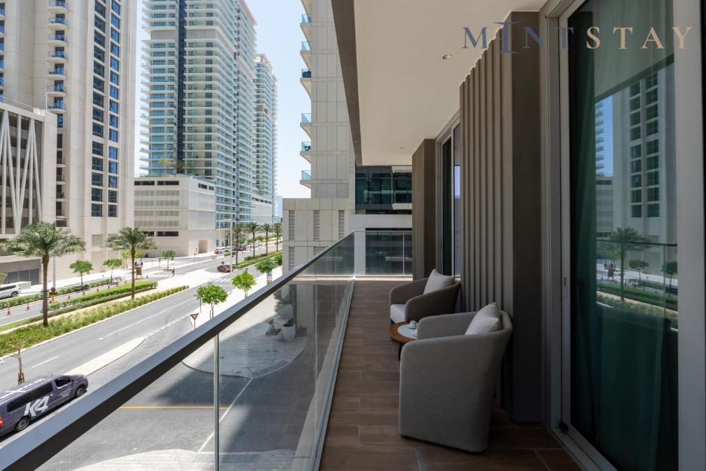 Beach Isle 1, Emaar Beachfront - Mint Stay