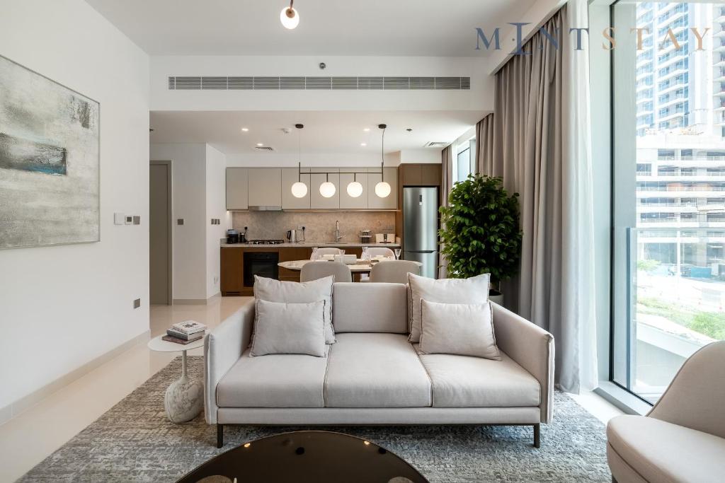 Beach Isle 1, Emaar Beachfront - Mint Stay