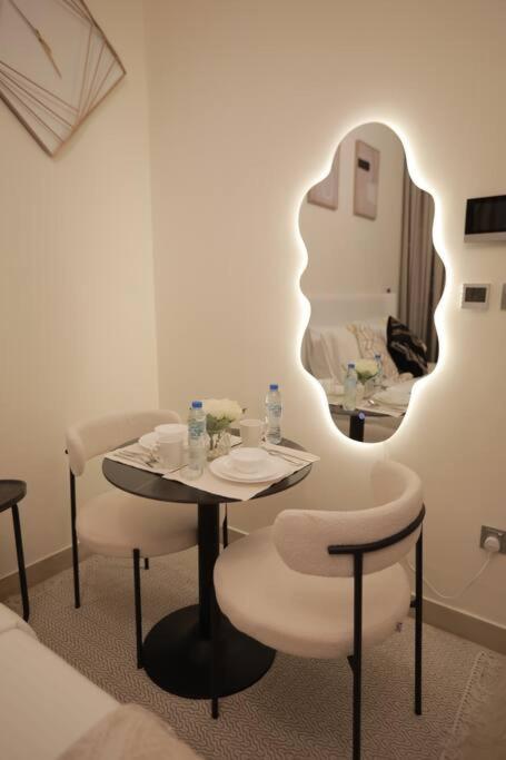 Brand New luxe Studio -Azizi Riviera Meydan