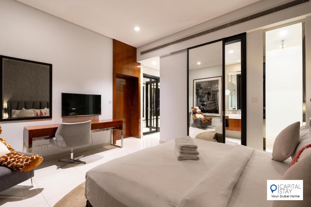 Luxury Paramount Villa in Damac Hills