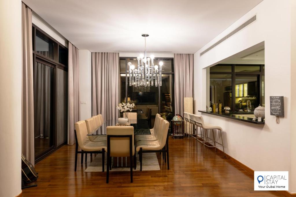 Luxury Paramount Villa in Damac Hills