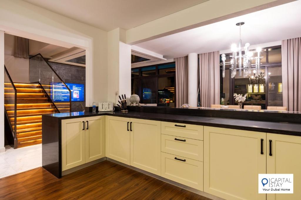 Luxury Paramount Villa in Damac Hills