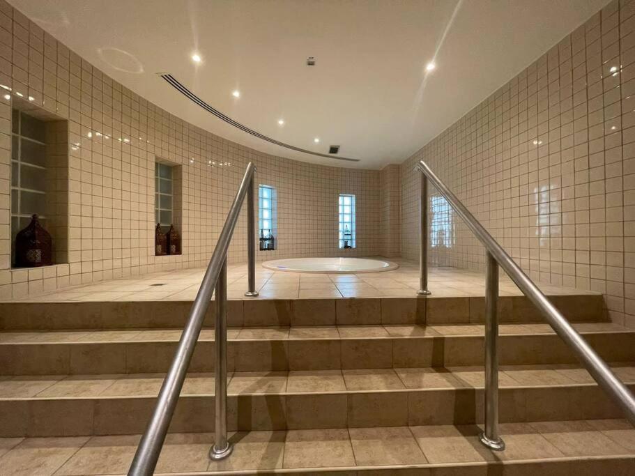 Beachside Bliss 3BR with Maids Room at Al Majara 1