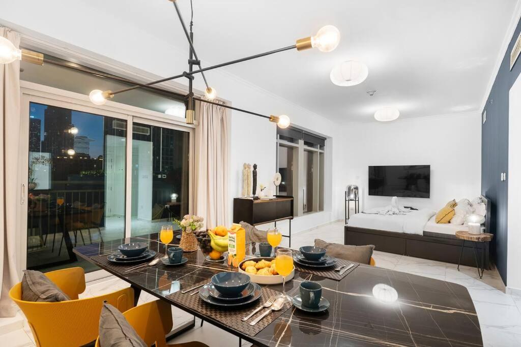 FIRST CLASS Studio Full Burj Khalifa View