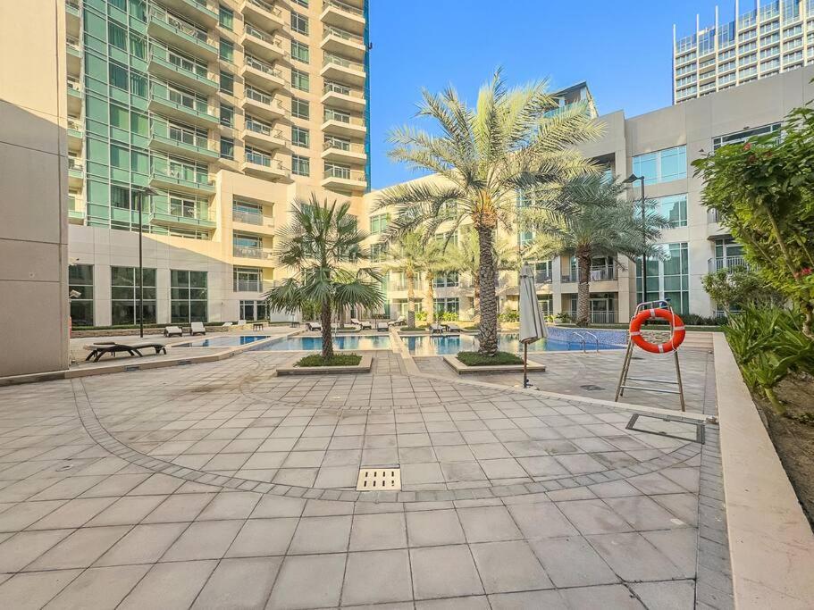 FIRST CLASS Studio Full Burj Khalifa View