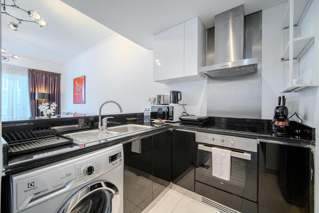 High Floor with Marina View 1BDR