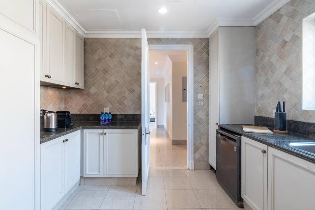 First Class 3BR Blissful Fountain Escape