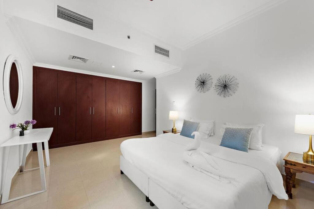 First Class 3BR Marina Bliss with Terrace