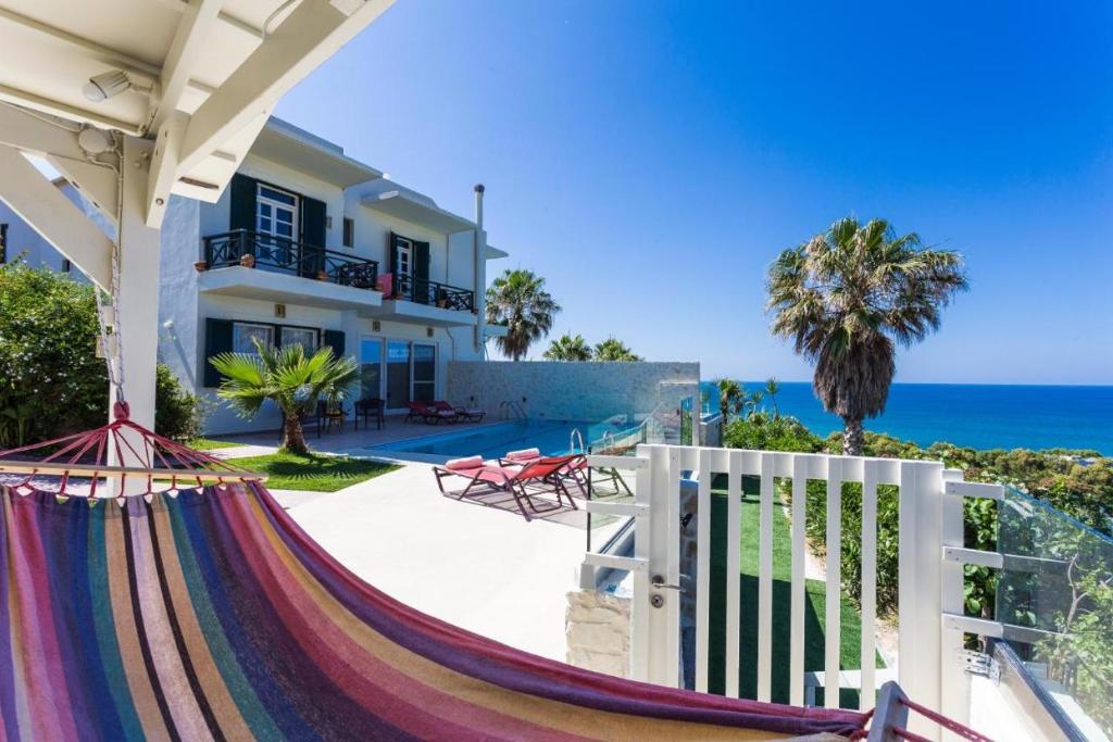 هتل رویال سی ویلا ویت پرایوت پول - Royal Sea View Villa with Private Pool