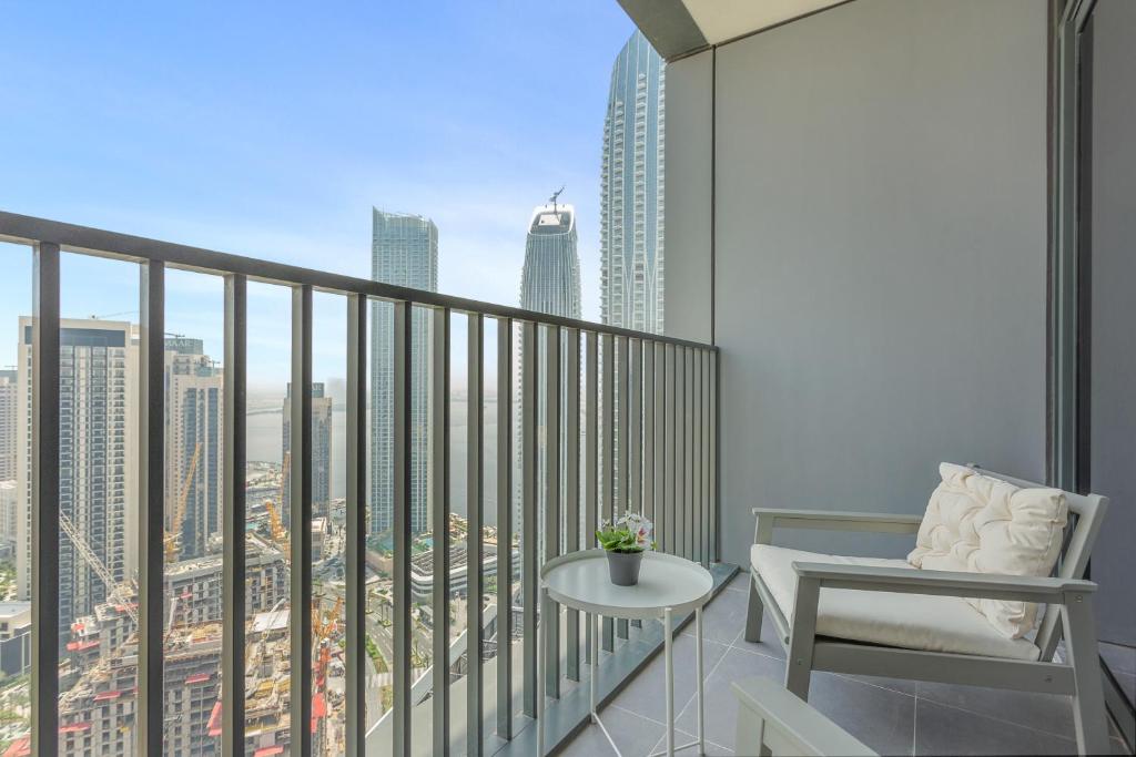 Sophisticated 1 bedroom apartment Creek Harbour