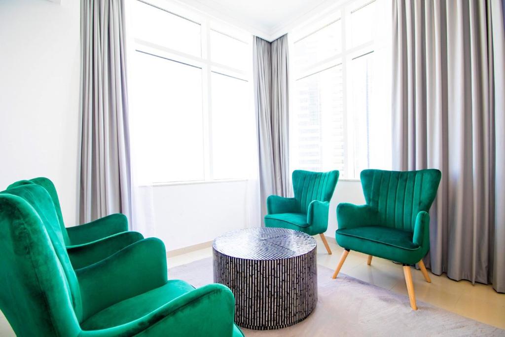 Sleek and Modern SeaView 1Bedroom-Dubai Marina