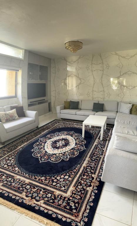 هتل دو بادروم آپت - 2 bedroom apt