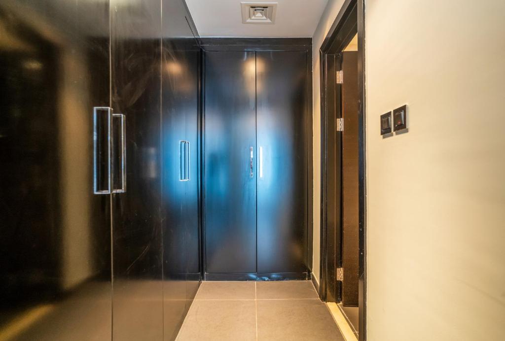 Homesgetaway - Luxurious Duplex Penthouse 3BR plus Maids at Heart of Dubai Marina