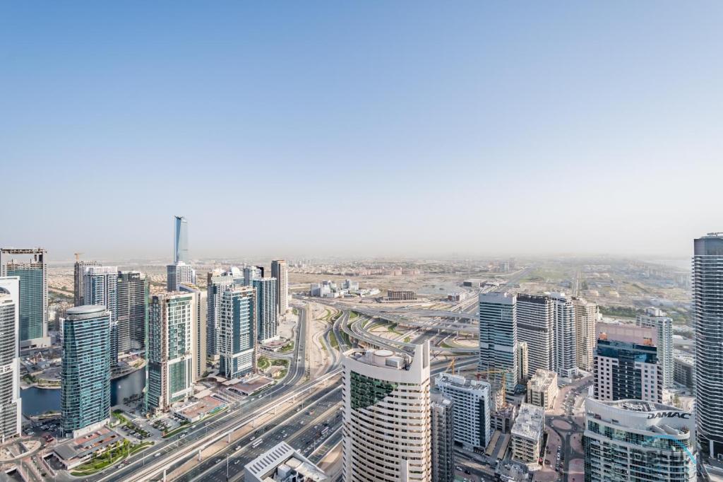 Charming 2BR Apartment in VIDA Residences, Dubai Marina by Deluxe Holiday Homes