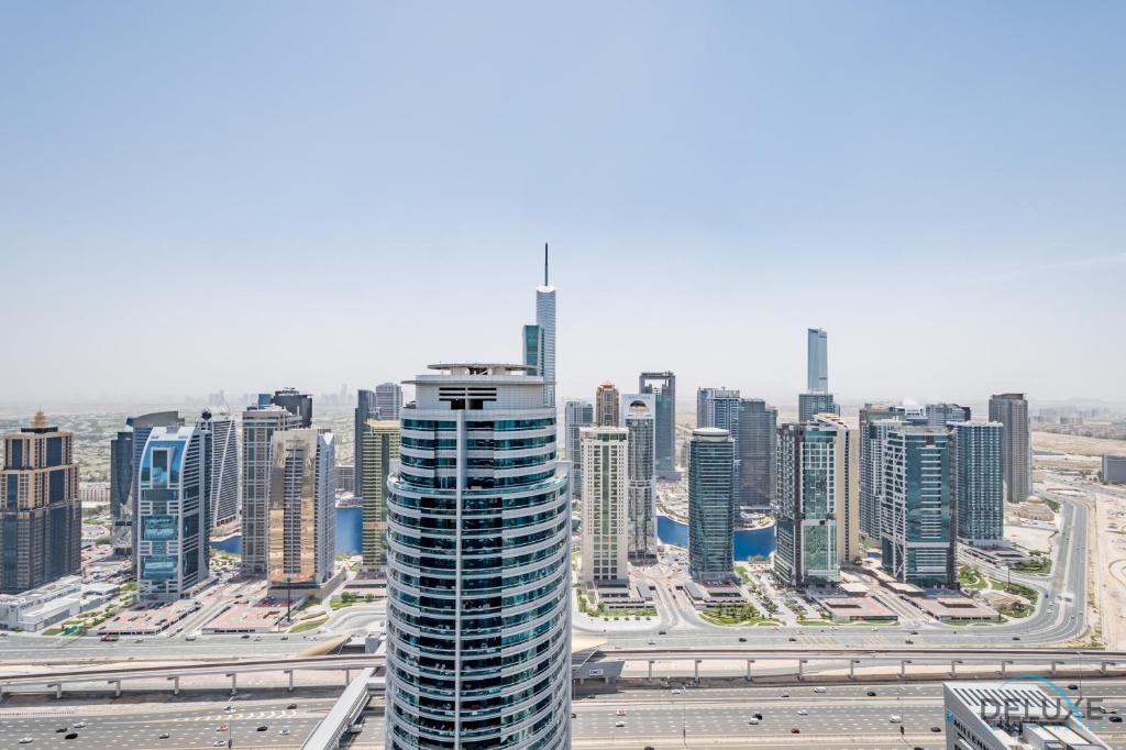 Delightful 2BR Apartment in VIDA Residences Dubai Marina by Deluxe Holiday Homes