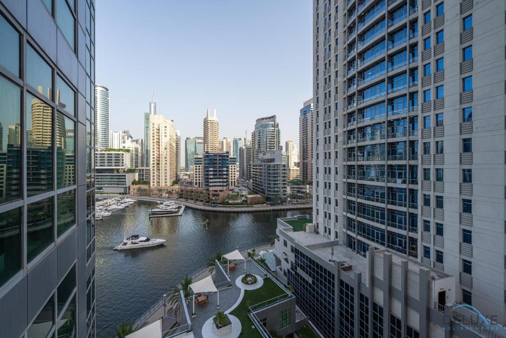 Charming 1BR in The Point Tower, Dubai Marina by Deluxe Holiday Homes