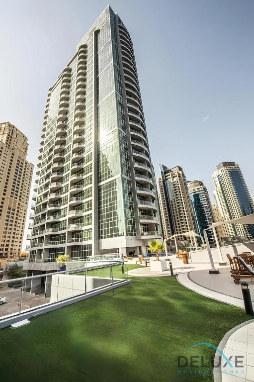 Charming 1BR in The Point Tower, Dubai Marina by Deluxe Holiday Homes