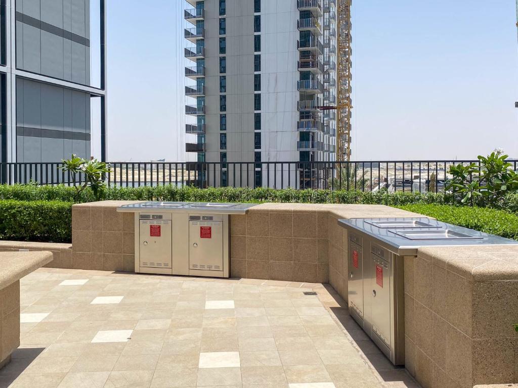 GLOBALSTAY Creek Edge Tower Elegant Apartments