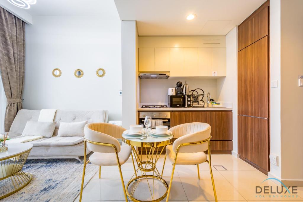 هتل چارمینگ ۱ بی آر آپارتمان در ورا تاور، بیزینس بی با ید لوکس هالیدی هومز - Charming 1BR Apartment in Vera Tower, Business Bay by Deluxe Holiday Homes