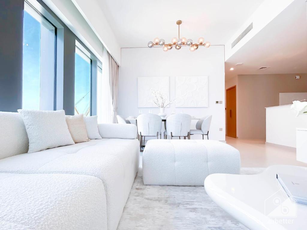 Luxurious Living in 2B with Burj & Fountain Views