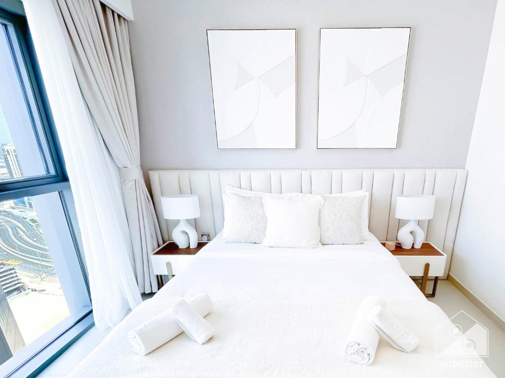 Luxurious Living in 2B with Burj & Fountain Views