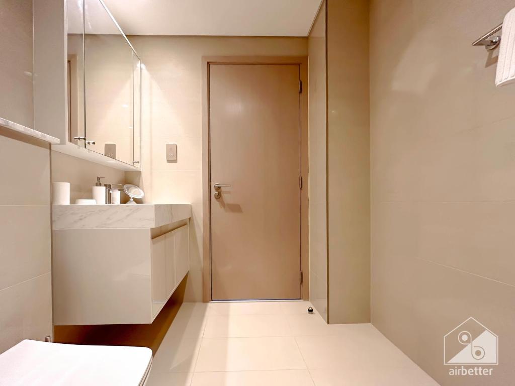 Luxurious Living in 2B with Burj & Fountain Views