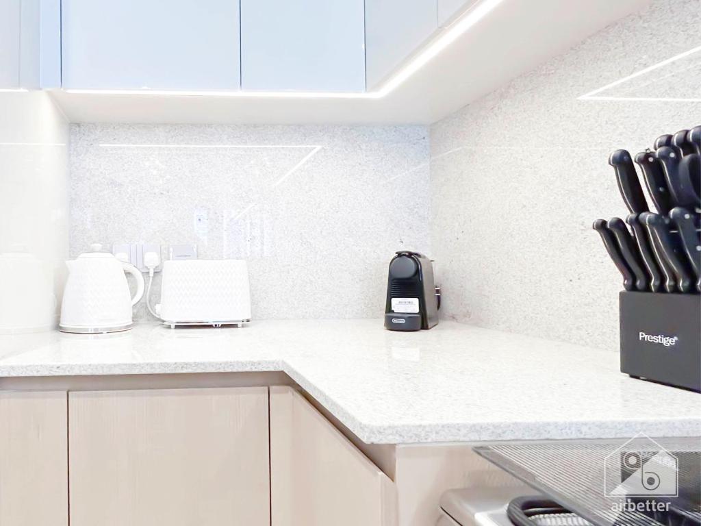 Luxurious Living in 2B with Burj & Fountain Views