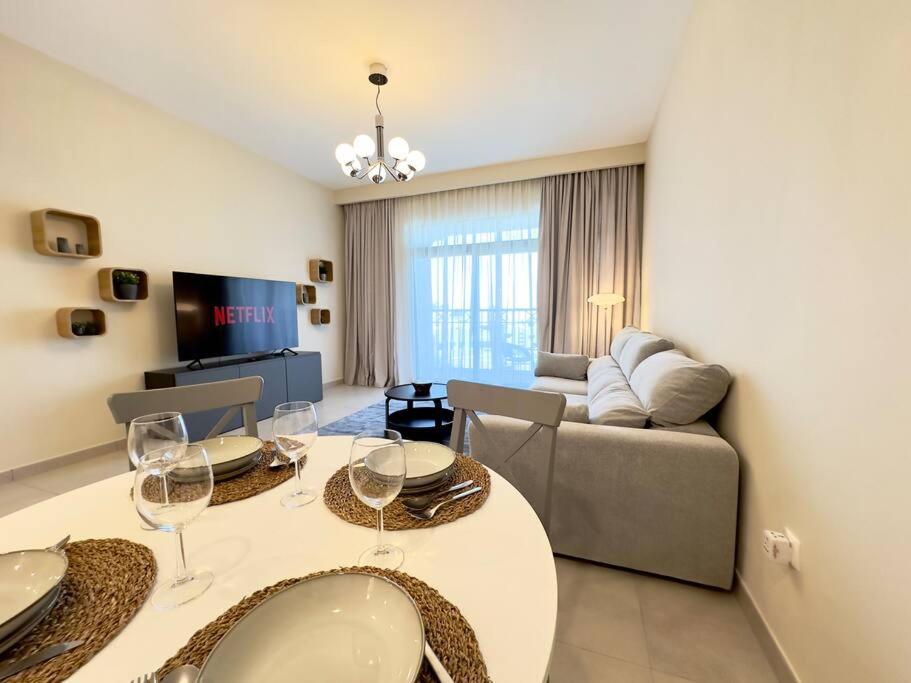 Dar Vacation - Charming 1BR Near Burj Al Arab!