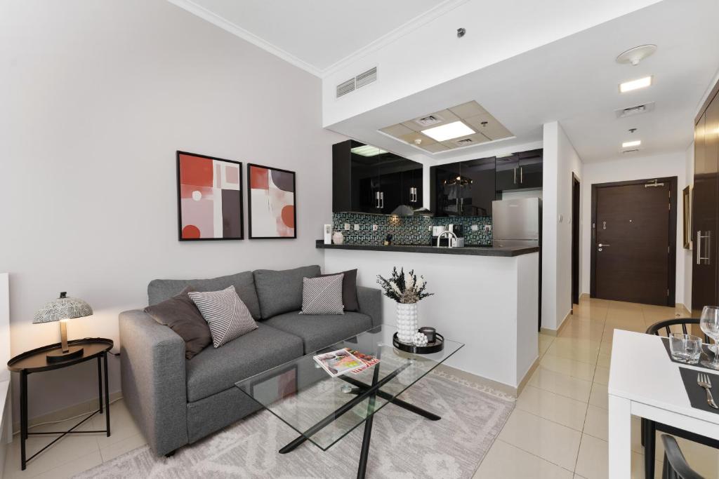 هتل مارینا سی‌ساید لیوینگ پرایم لوکیشن بای د بیچ - Marina Seaside Living prime location by the beach