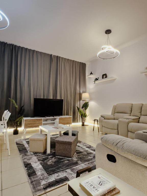 هتل فول مون هاستل - Full Moon Hostel