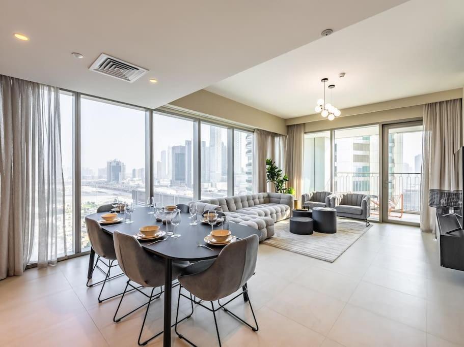 هتل فولی فرنیشد آپارتمان ویت دبی مال اکسس - Fully Furnished Apartment with Dubai Mall Access