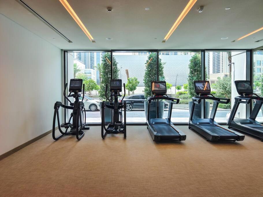 The Harbor Heights 1BR in Palace Residences Creek