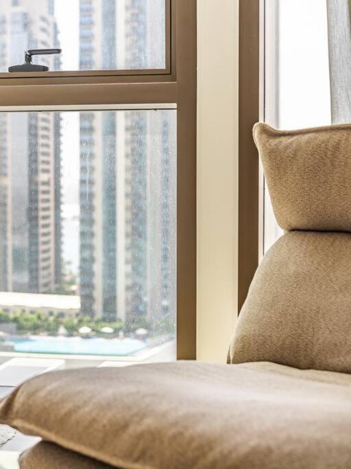 The Harbor Heights 1BR in Palace Residences Creek