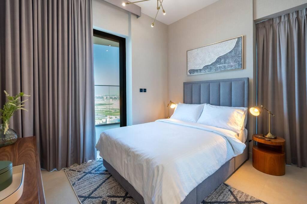 Spacious 2BR Canal View - Heart of Business Bay