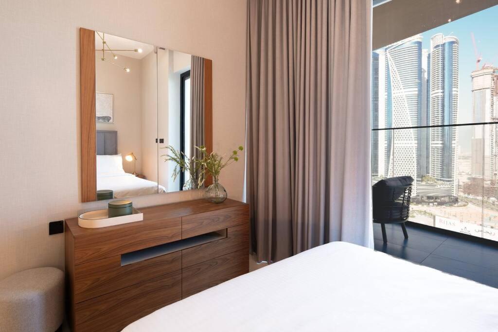 Spacious 2BR Canal View - Heart of Business Bay