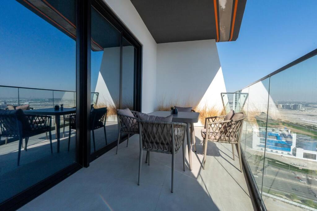 Spacious 2BR Canal View - Heart of Business Bay