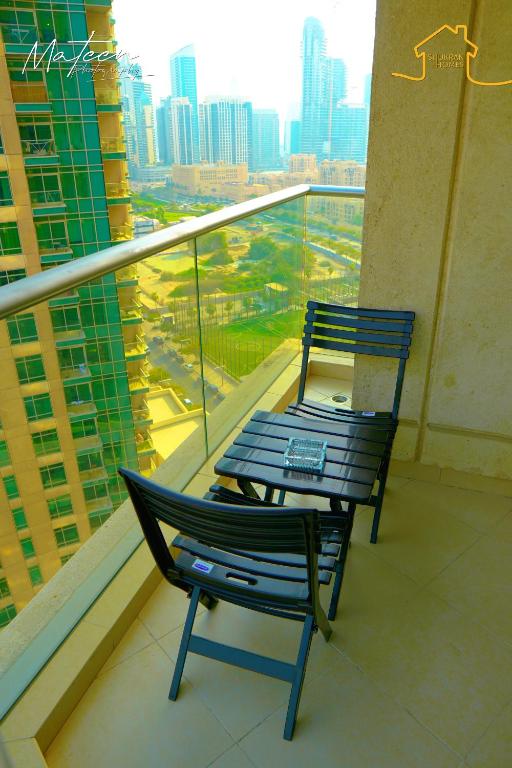 هتل لاکژریوس وان بی آر آپارتمان ویت مزمریزینگ کانال اند اولد تاون ویوز - Luxurious 1BR Apartment with Mesmerizing Canal & Old Town Views