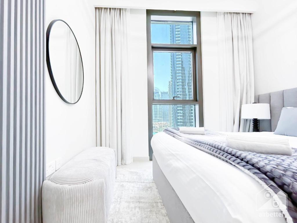 Luxury & Elegance at Burj Crown Downtown