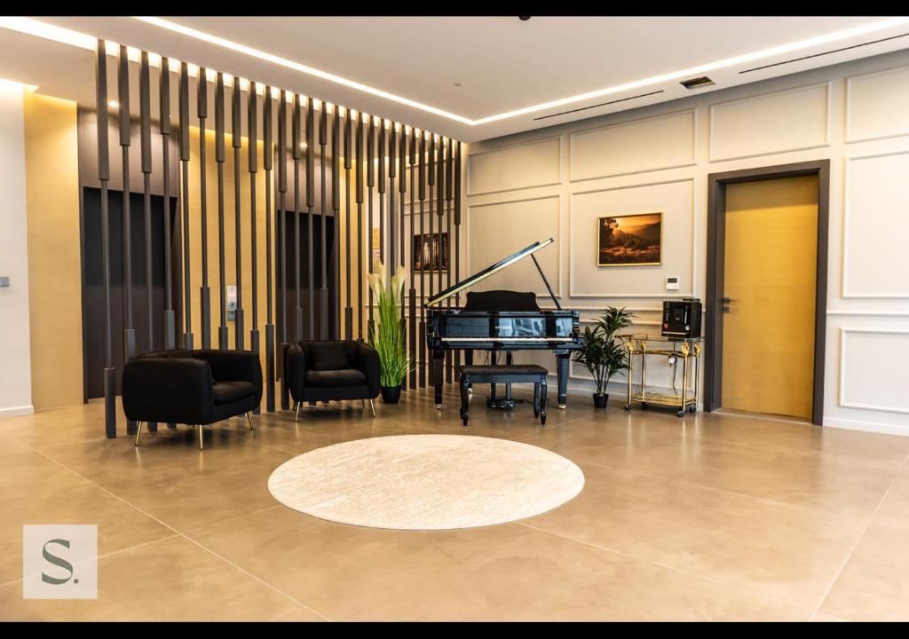 Prime 2 BDR, Centrally Located