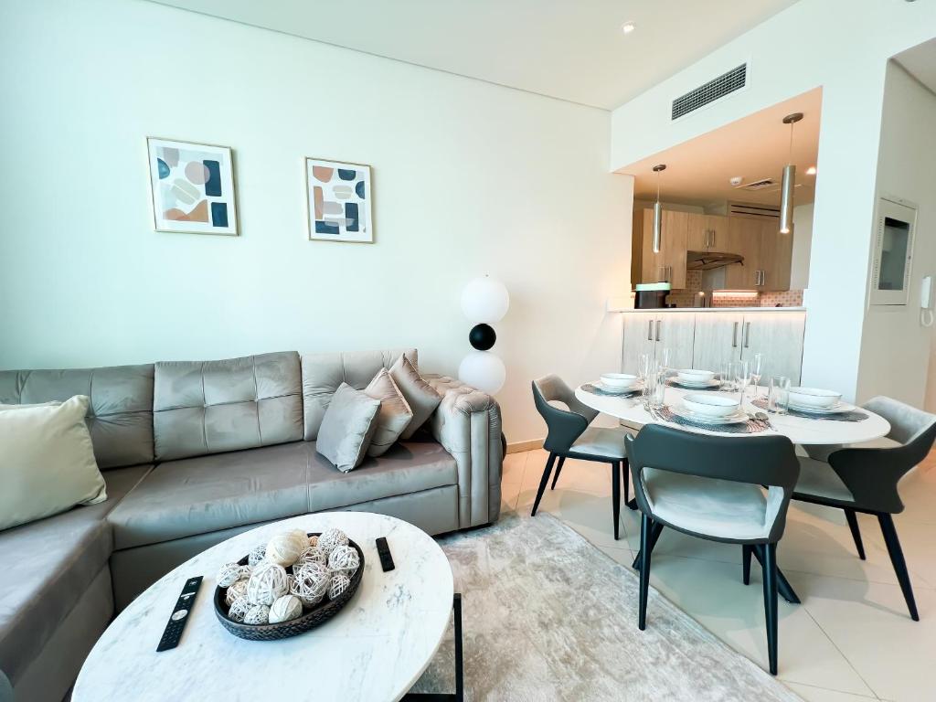 Coastal 1BR Hideaway with Breathtaking Sea Views - 50AB5