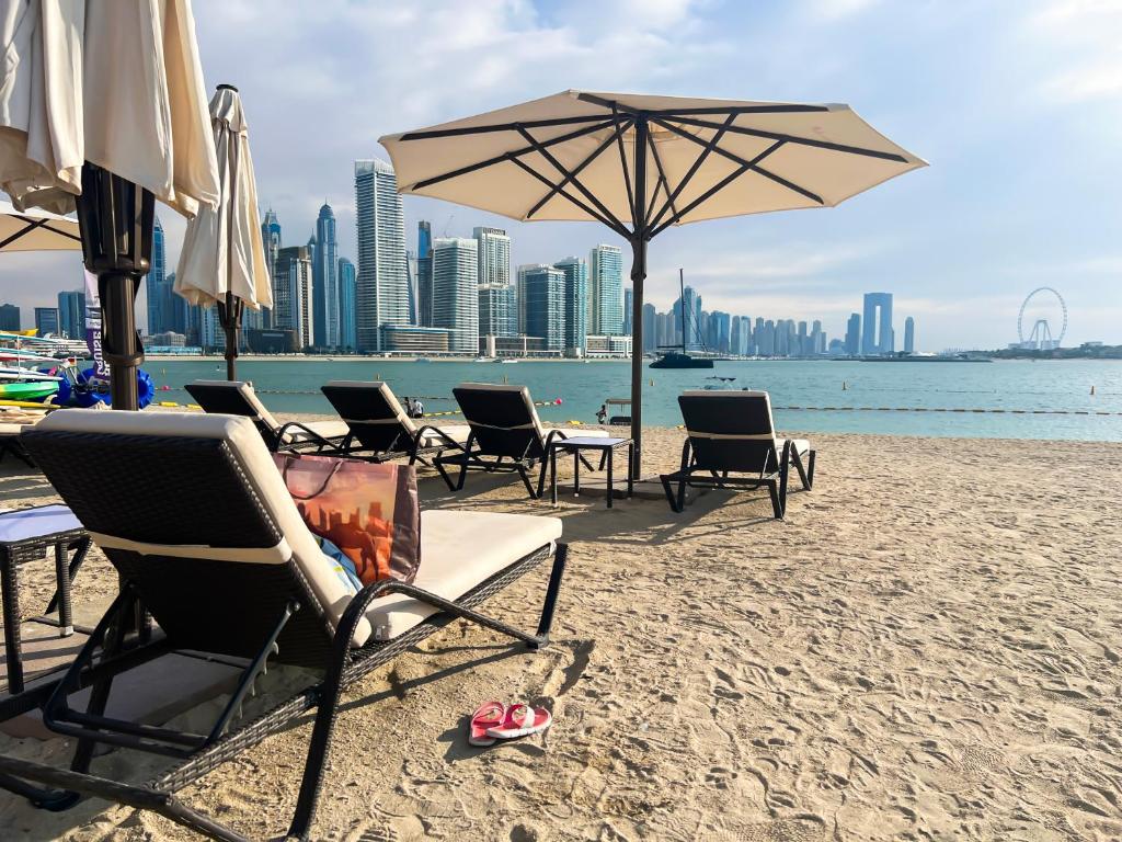 Coastal 1BR Hideaway with Breathtaking Sea Views - 50AB5