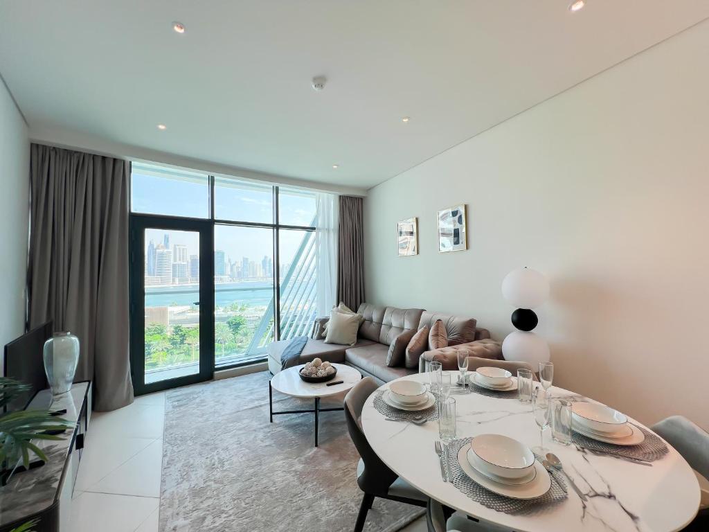 Coastal 1BR Hideaway with Breathtaking Sea Views - 50AB5