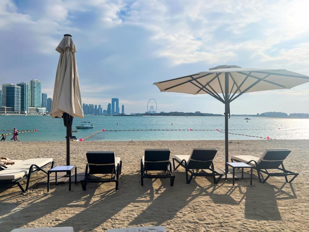 Coastal 1BR Hideaway with Breathtaking Sea Views - 50AB5