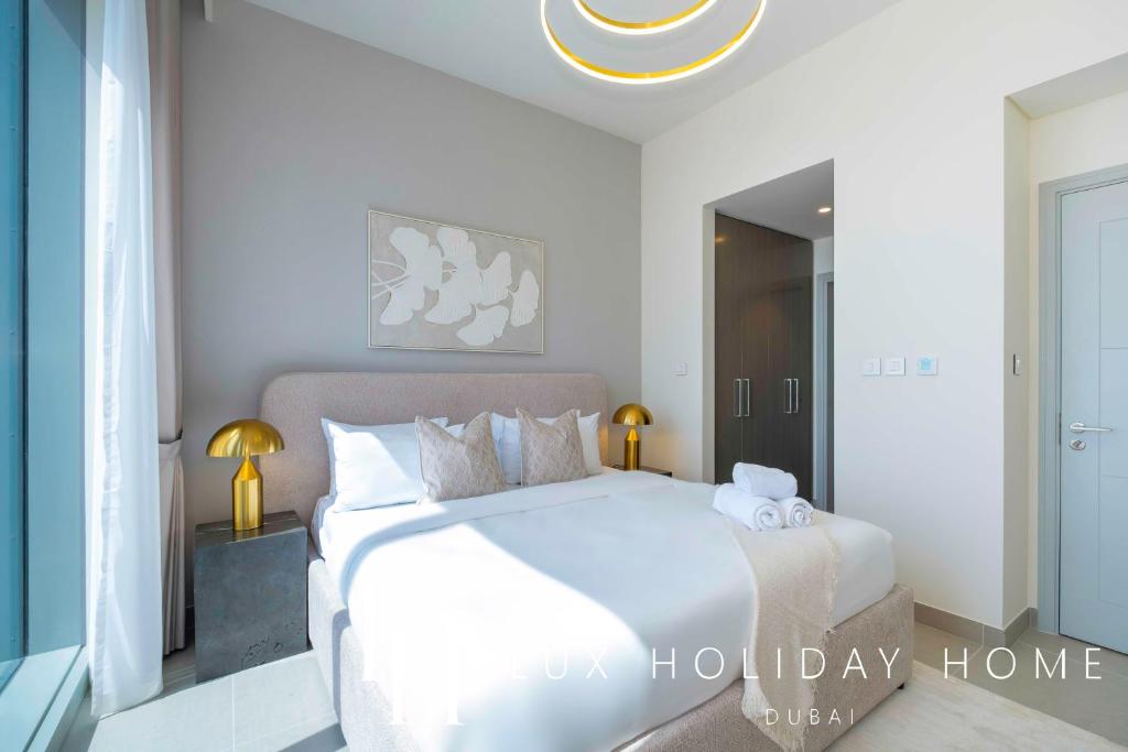 LUX The Downtown Sea View Suite