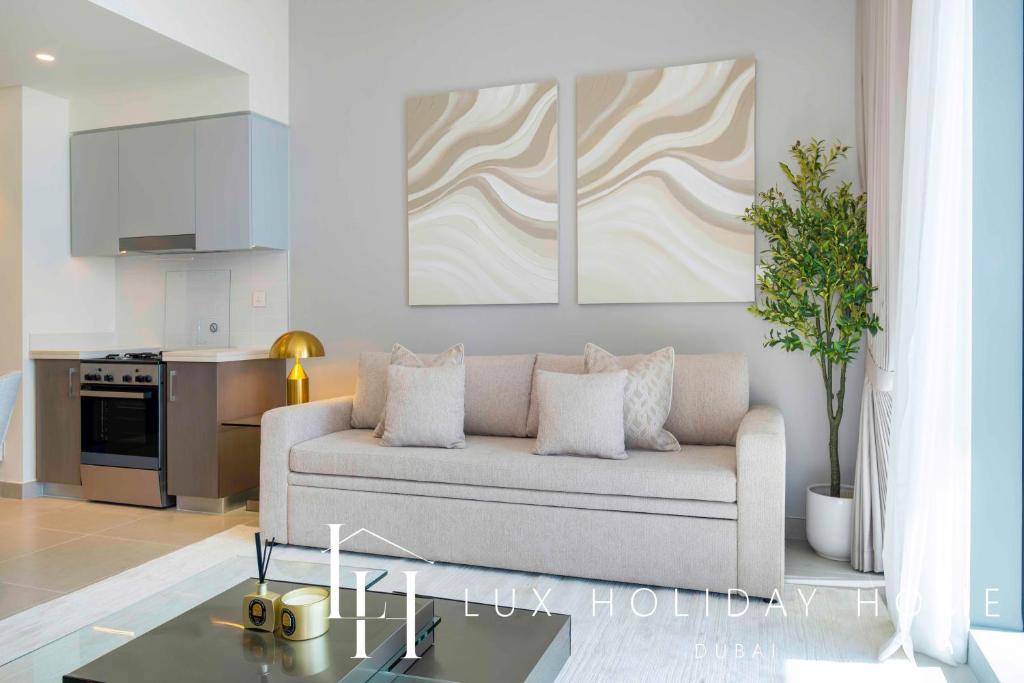 LUX The Downtown Sea View Suite