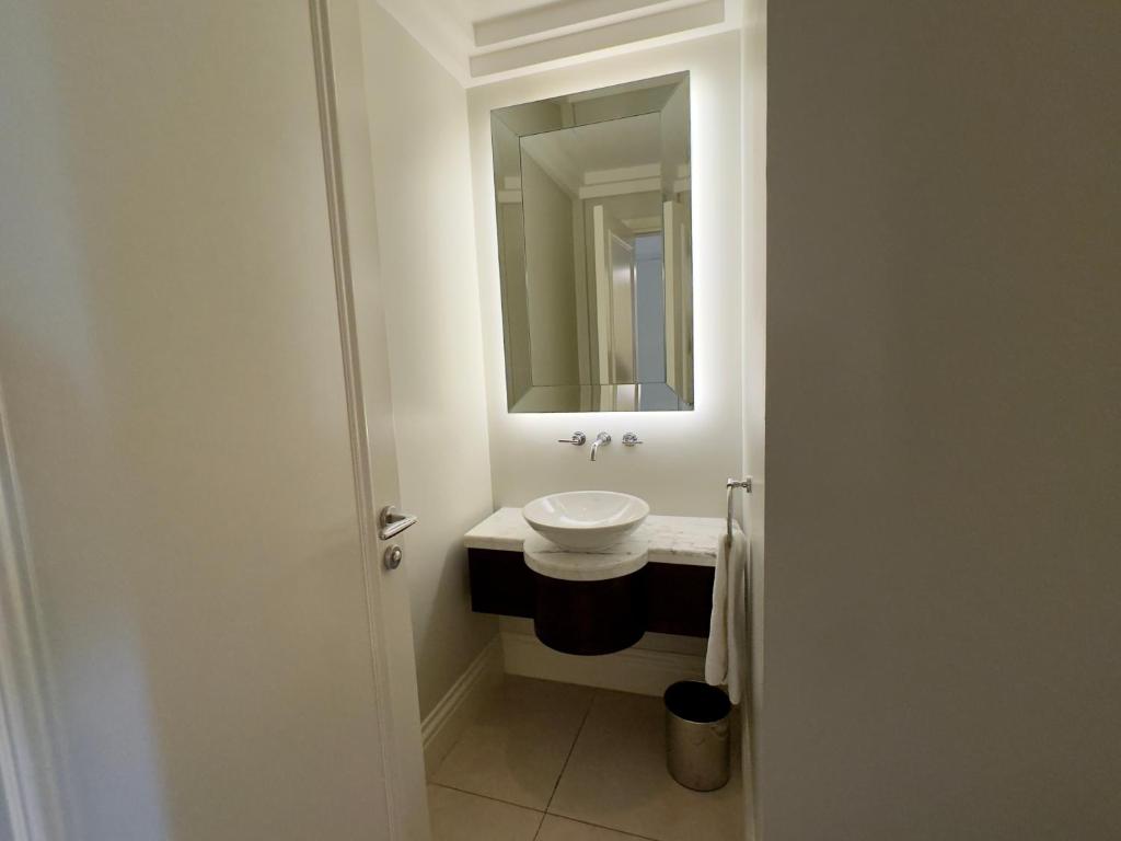 The Address Boulevard One Bedroom With Burj Khalif View