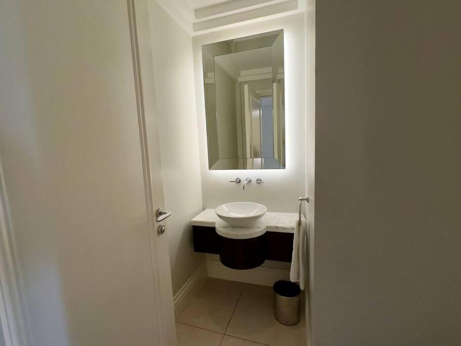 The Address Boulevard One Bedroom With Burj Khalif View