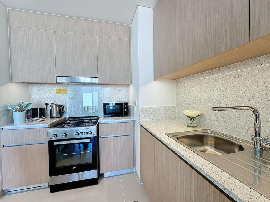 Key View - Summer 3, Creek Beach